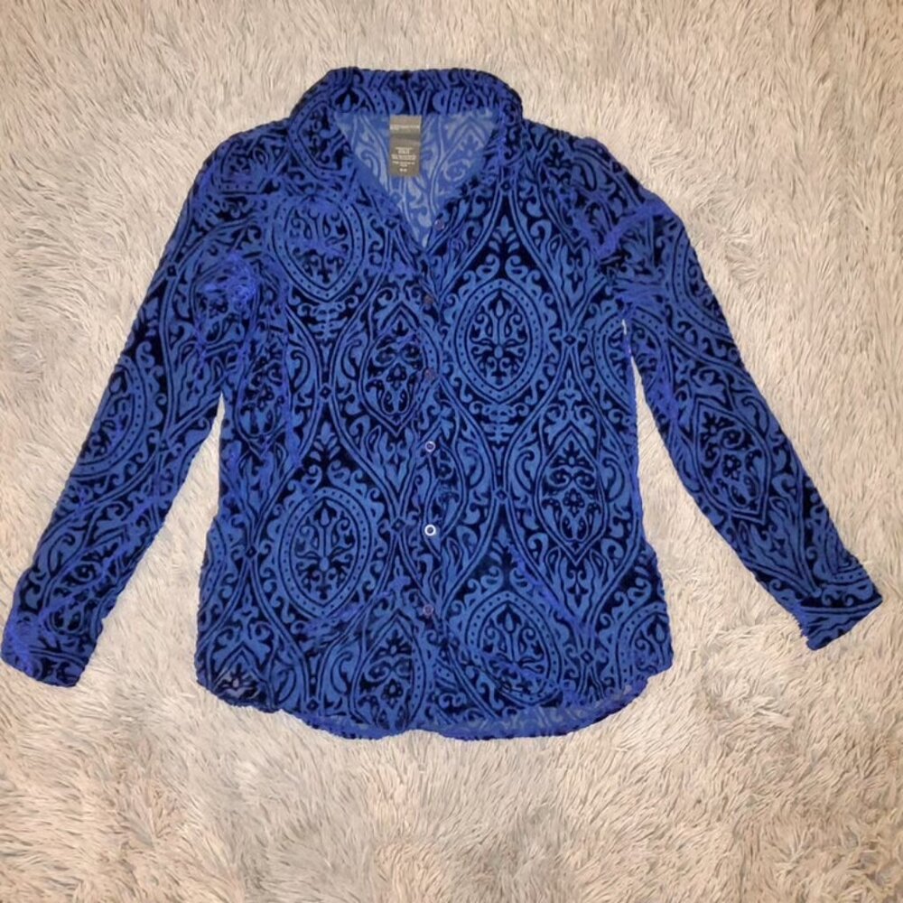 Victorian Covington Blue velvet Burnout Button Up - Small
